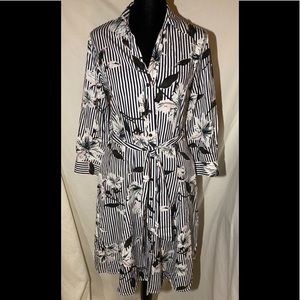 Ann Taylor black/white flowered dress